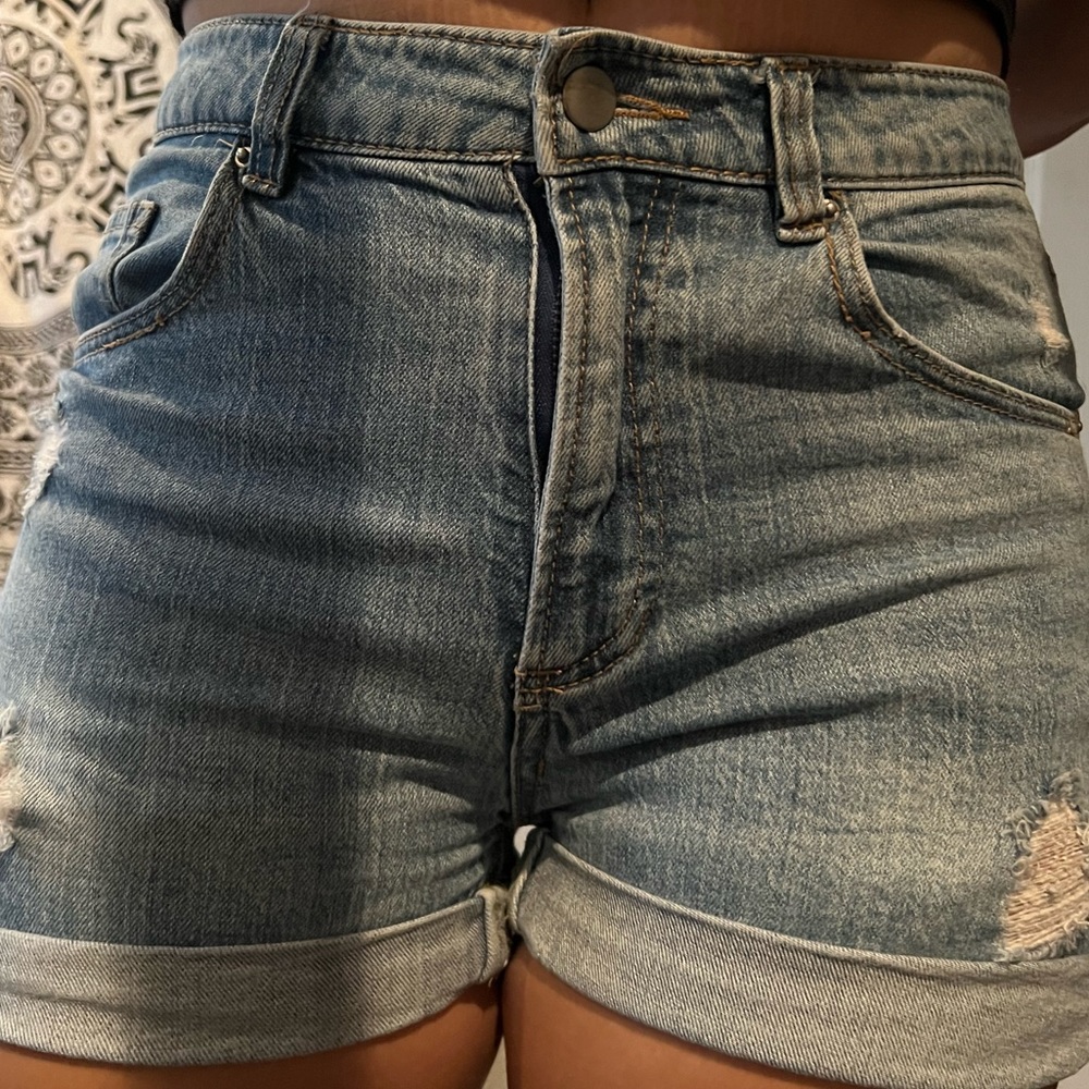H&M Jean Shorts Size US 6